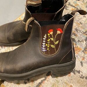 Blundstone Dark Brown Boots with Floral Embroidery